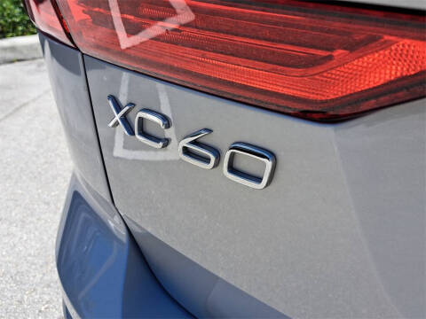 2023 Volvo XC60 B5 Plus Bright Theme