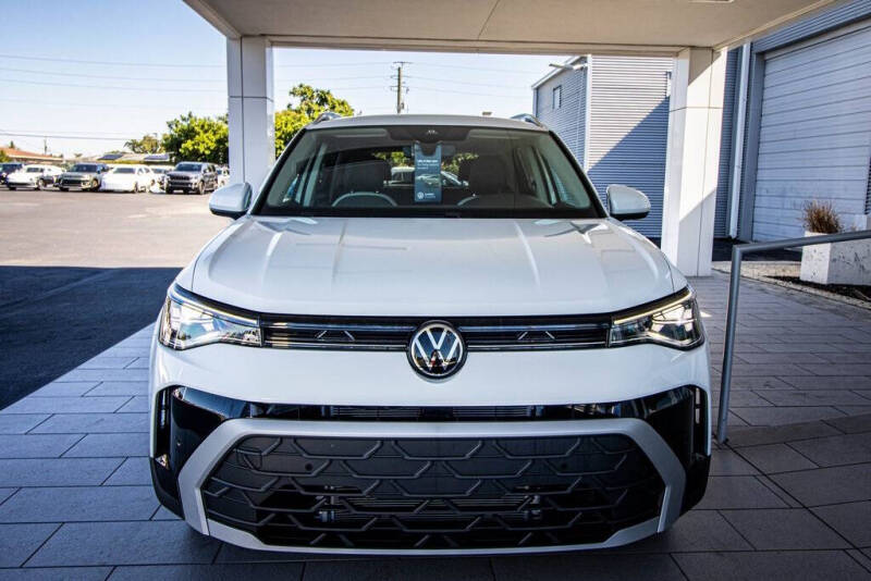 2025 Volkswagen Taos SE