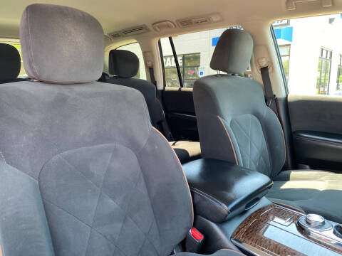 2017 Nissan Armada SV