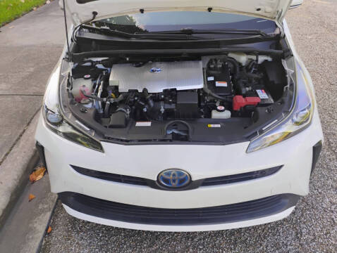 2019 Toyota Prius LE