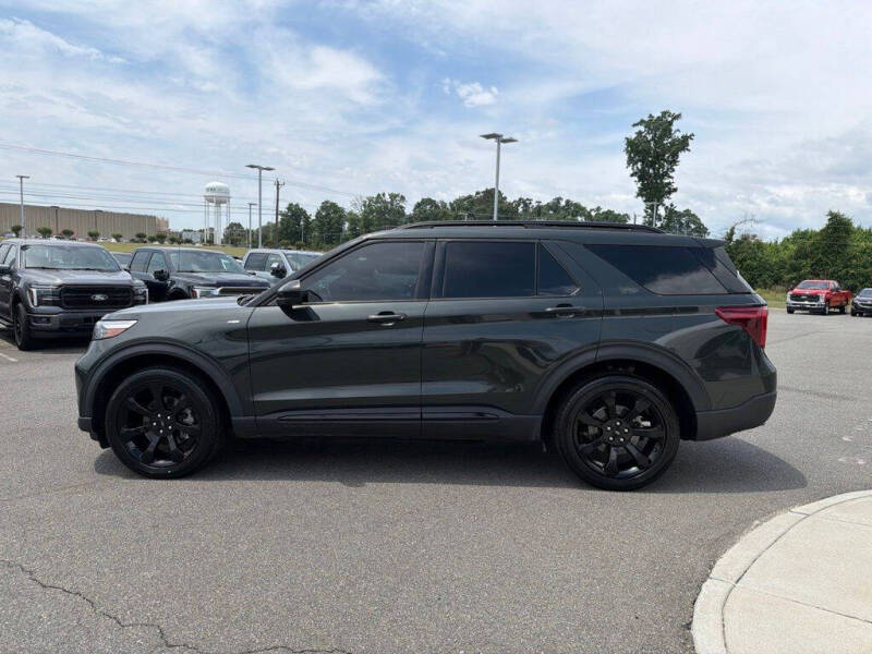 2023 Ford Explorer ST-Line