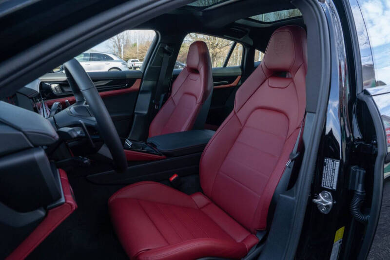 2026 Porsche Panamera 4