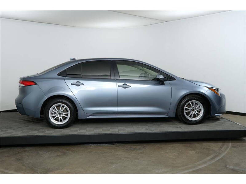 2020 Toyota Corolla Hybrid LE