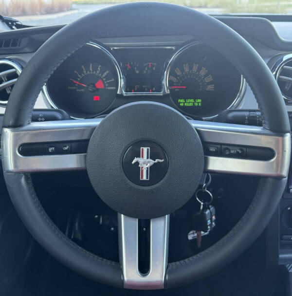2005 Ford Mustang GT Premium