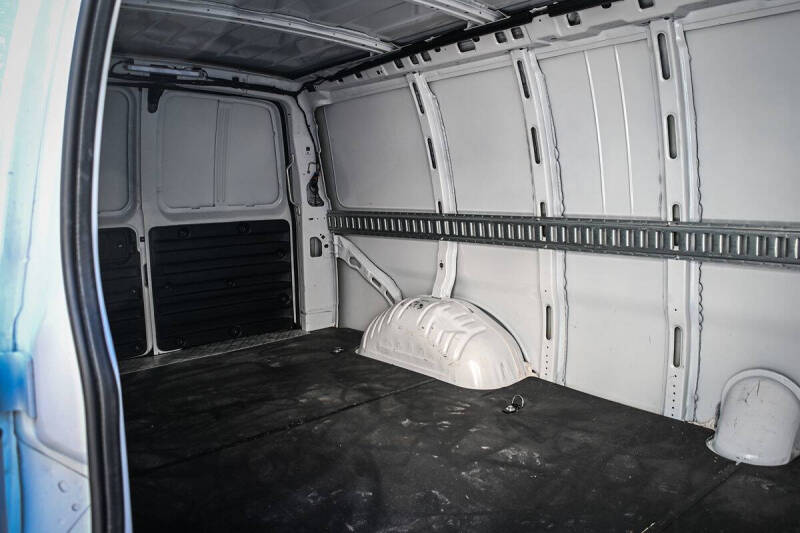 2024 Chevrolet Express 2500
