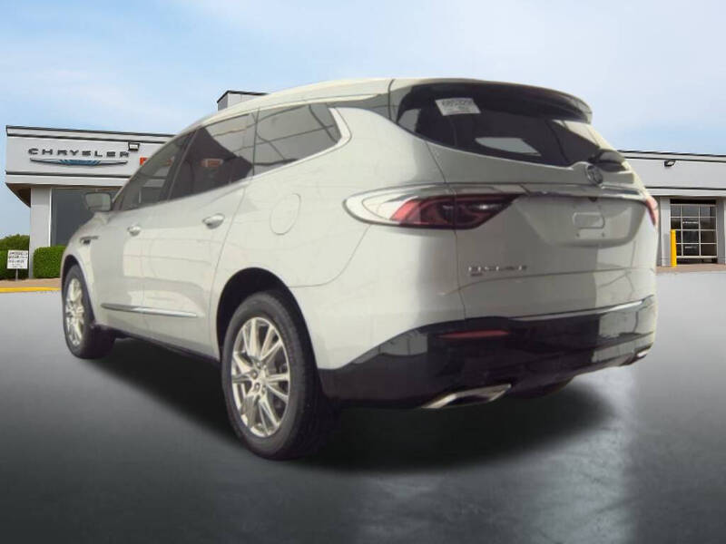 2022 Buick Enclave Essence