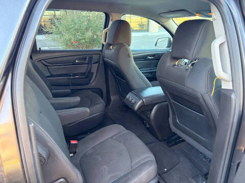 2015 GMC Acadia SLE-2