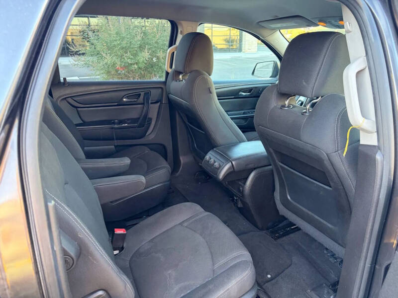 2015 GMC Acadia SLE-2