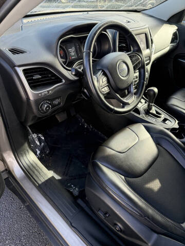 2019 Jeep Cherokee Latitude Plus