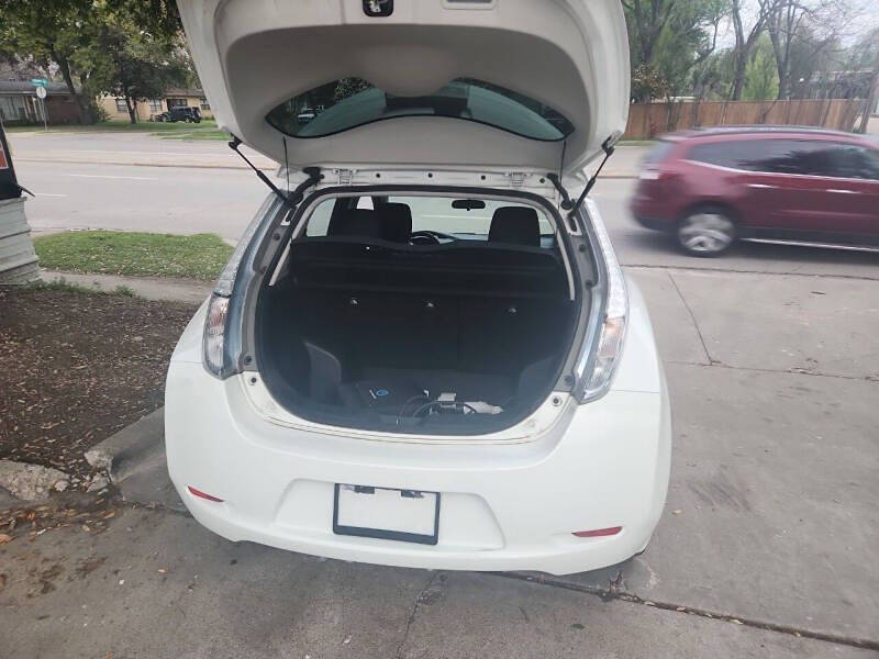 2014 Nissan LEAF SV