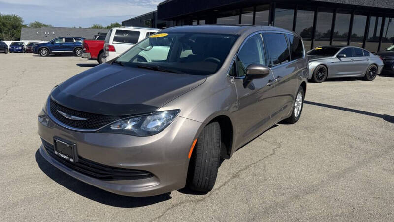 2017 Chrysler Pacifica LX