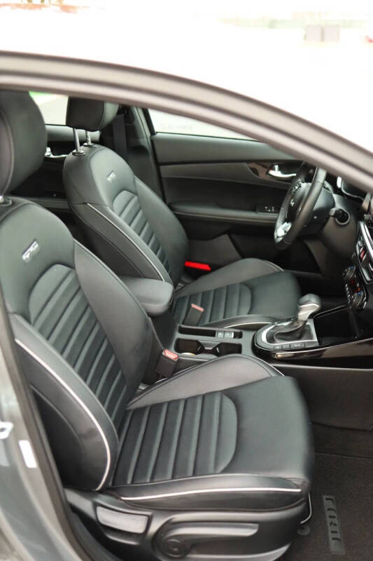 2024 Kia Forte GT-Line