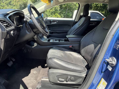 2020 Ford Edge Titanium