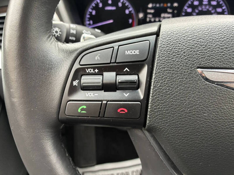 2017 Genesis G80