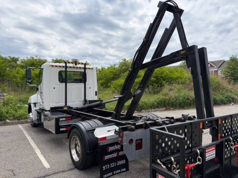 2019 Hino 268A