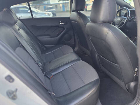 2015 Kia Forte5 SX