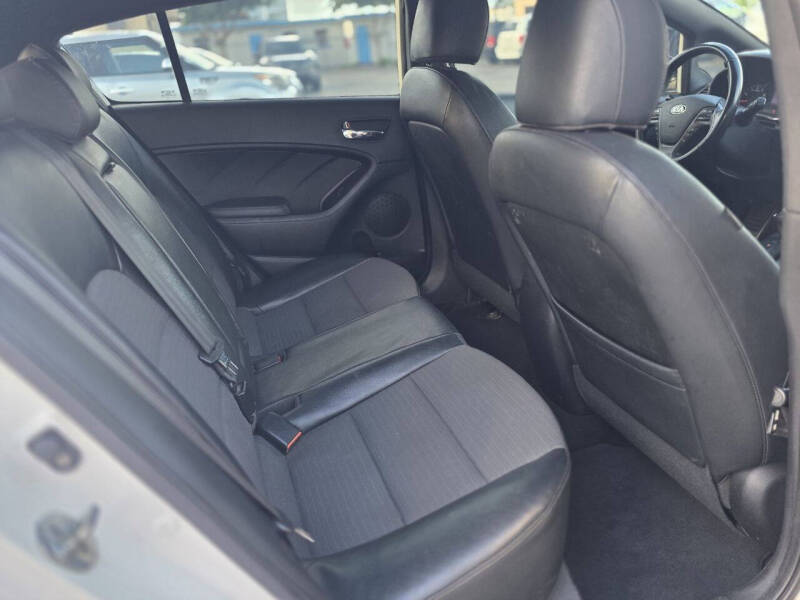 2015 Kia Forte5 SX
