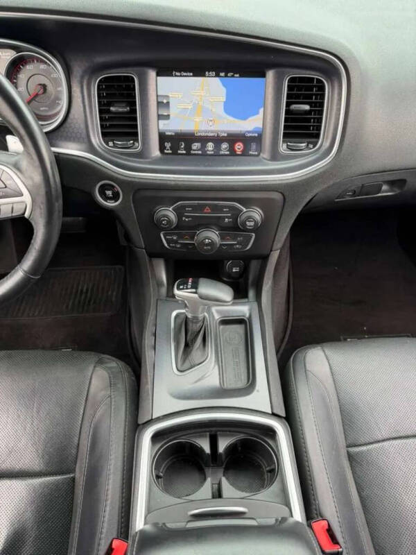 2015 Dodge Charger SXT