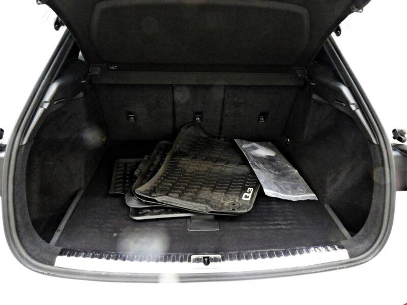 2021 Audi Q3 quattro S line Premium 45 TFSI