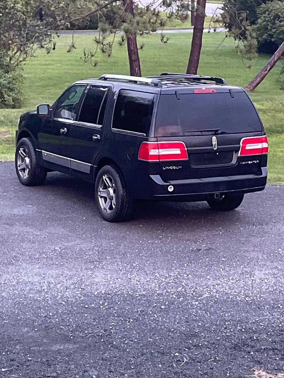 2010 Lincoln Navigator for sale at Town Auto Inc in Clifton Park, NY