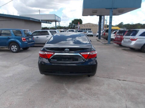 2015 Toyota Camry LE