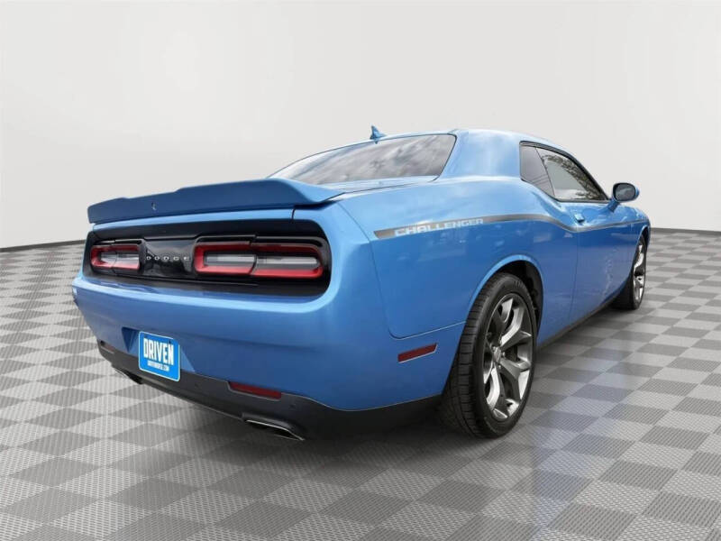 2015 Dodge Challenger SXT Plus
