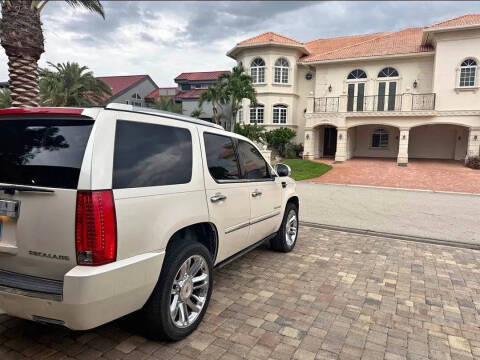 2013 Cadillac Escalade Platinum Edition