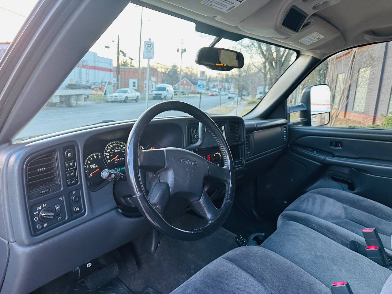 2006 GMC Sierra 1500 for sale at American Dream Motors in Winchester, VA