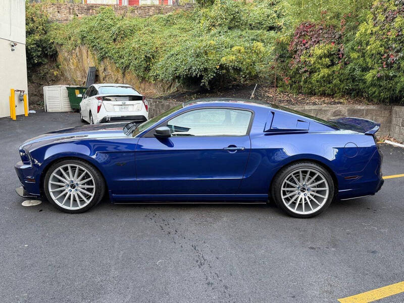2014 Ford Mustang V6