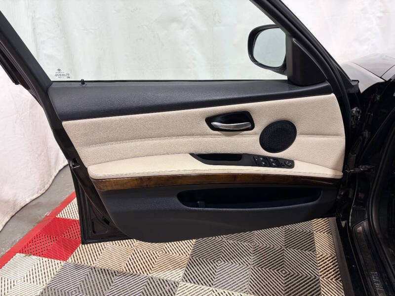 2011 BMW 3 Series 328i xDrive