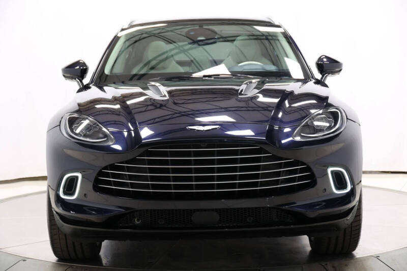 2021 Aston Martin DBX