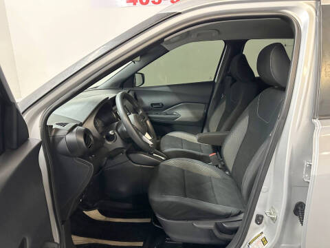 2019 Nissan Kicks S