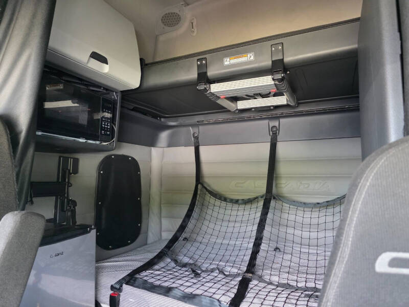 2019 Freightliner Cascadia