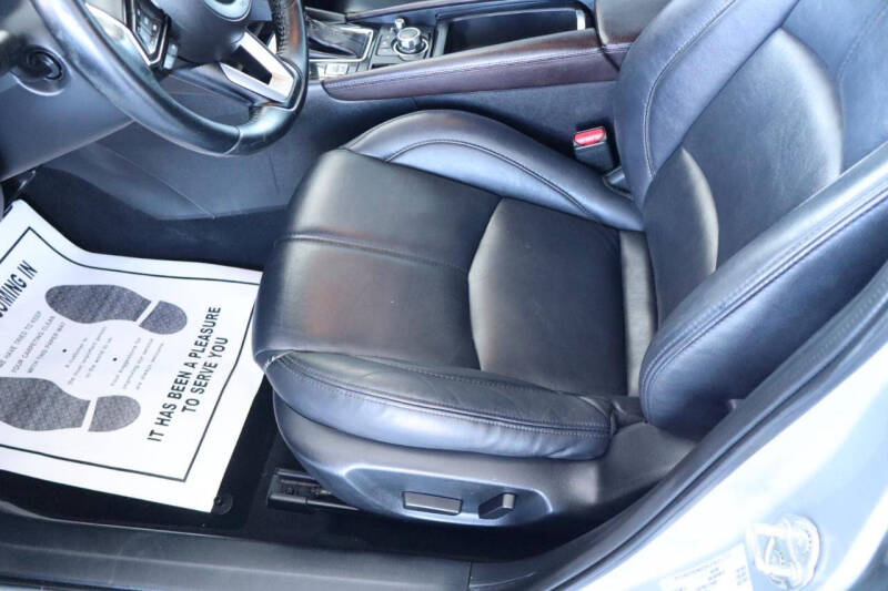2018 Mazda MAZDA3 Touring