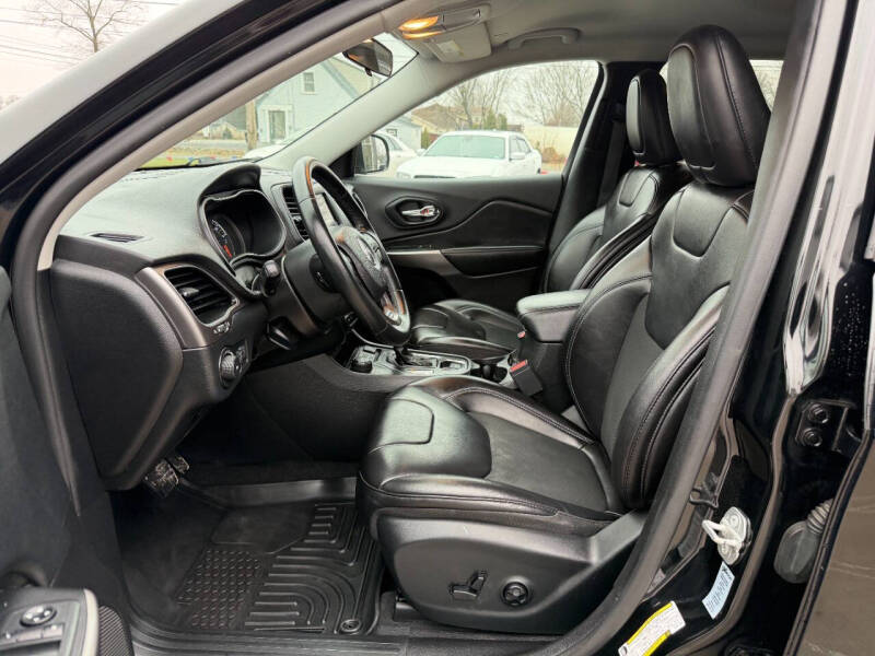 2019 Jeep Cherokee Latitude Plus