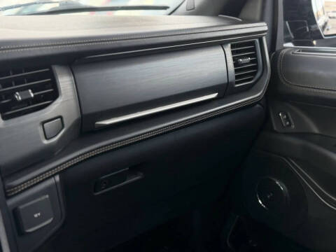 2023 Ford Expedition MAX Platinum