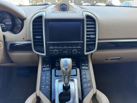 2014 Porsche Cayenne Platinum