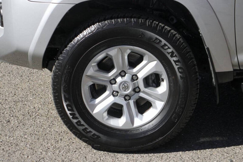 2022 Toyota 4Runner SR5