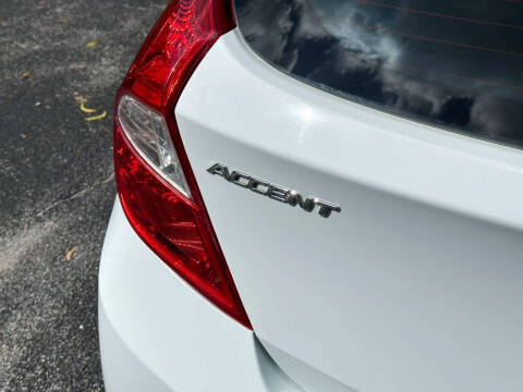 2015 Hyundai Accent GS