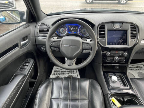 2023 Chrysler 300 S V6