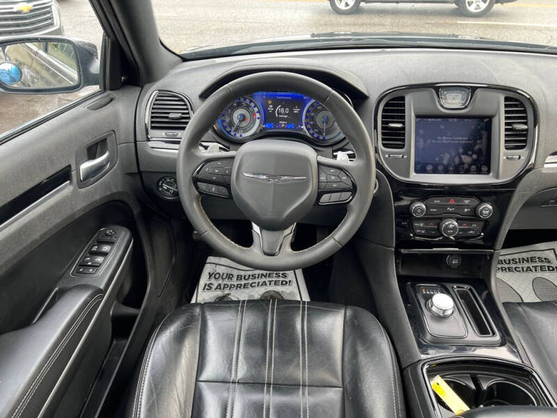 2023 Chrysler 300 S V6