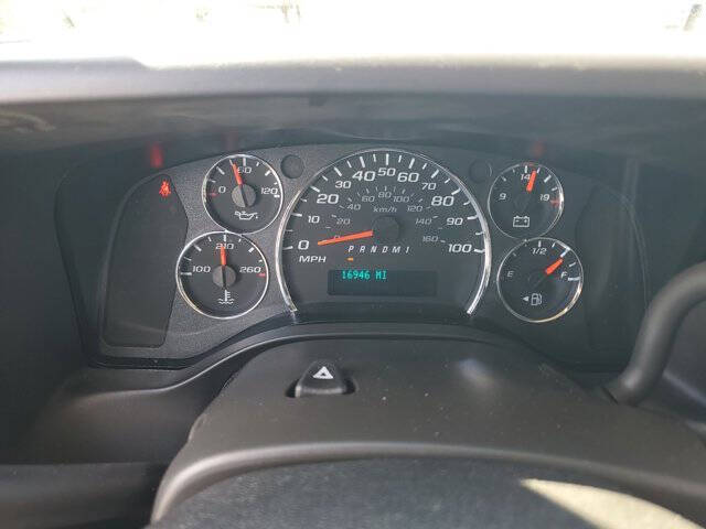 2024 Chevrolet Express 2500