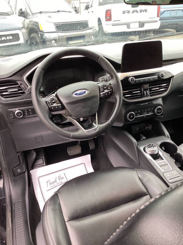 2020 Ford Escape SEL