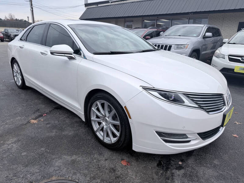 2016 Lincoln MKZ Base's photo