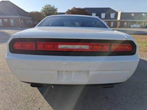 2013 Dodge Challenger SXT