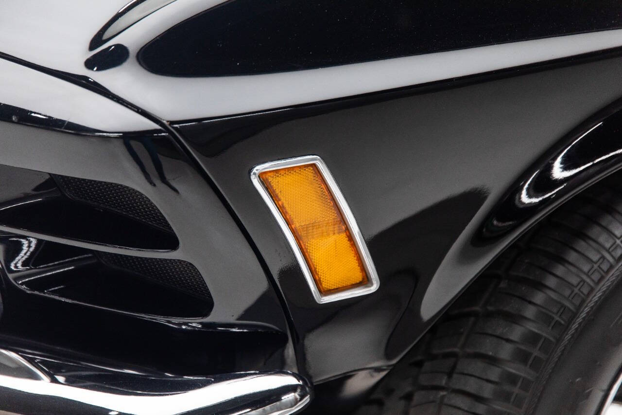1970 Ford Mustang 38