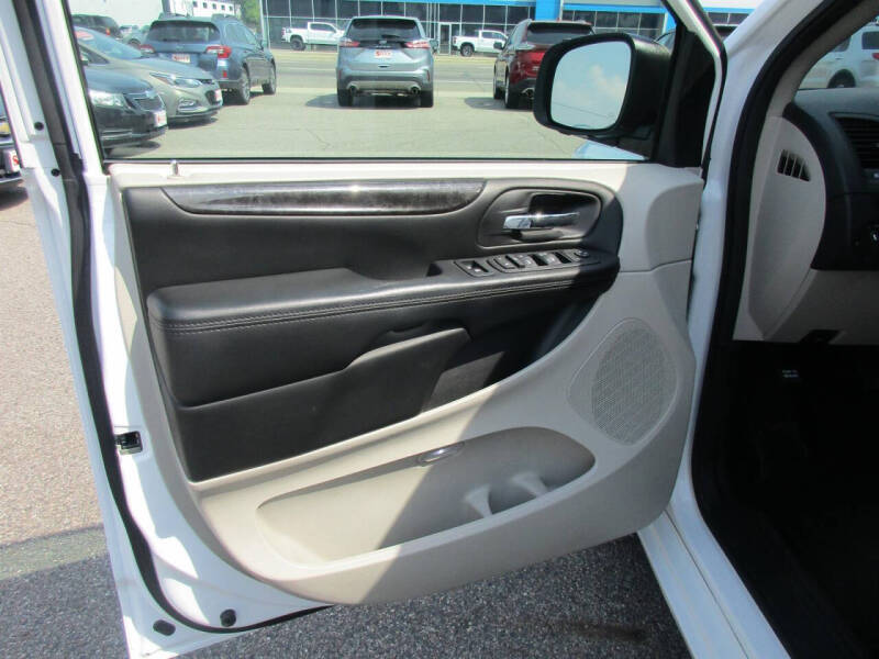 2017 Dodge Grand Caravan SE
