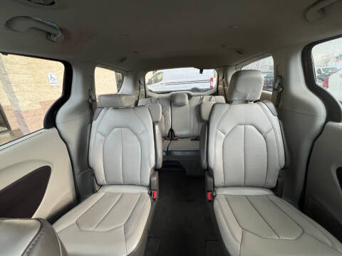2021 Chrysler Voyager LXi