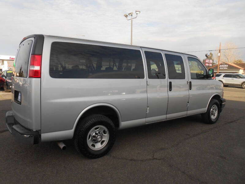 2017 Chevrolet Express LT 3500