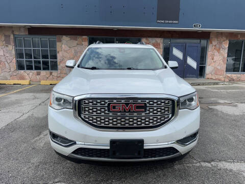 2017 GMC Acadia Denali